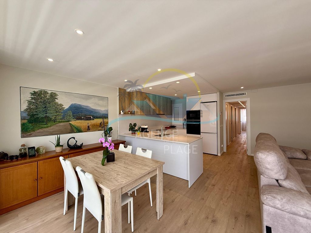 Appartement T5 ROSES 319000€ AGENCE DE LA PLAGE Appartement T5 ROSES 319000€ AGENCE DE LA PLAGE