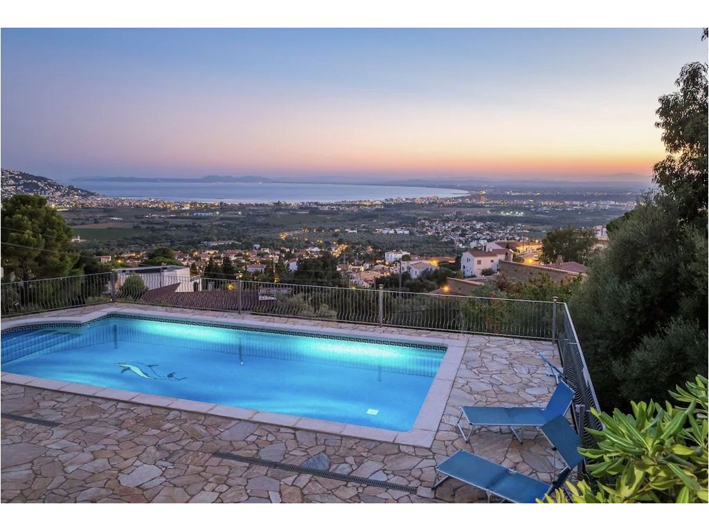 Maison indépendante MAS FUMATS 890000€ AGENCE DE LA PLAGE