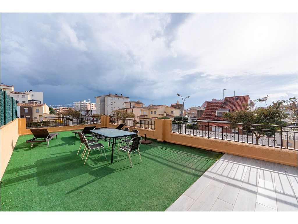 Appartement T4 SANTA-MARGARITA 239000€ AGENCE DE LA PLAGE Appartement T4 SANTA-MARGARITA 239000€ AGENCE DE LA PLAGE