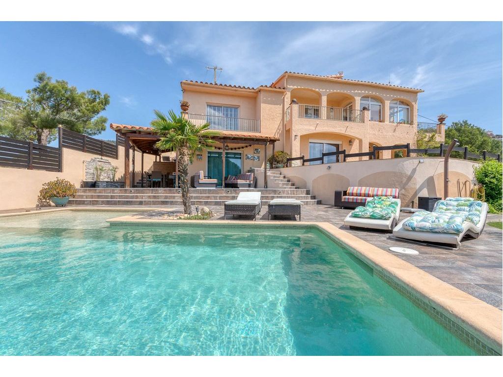 Maison indépendante ROSES 649000€ AGENCE DE LA PLAGE Maison indépendante ROSES 649000€ AGENCE DE LA PLAGE
