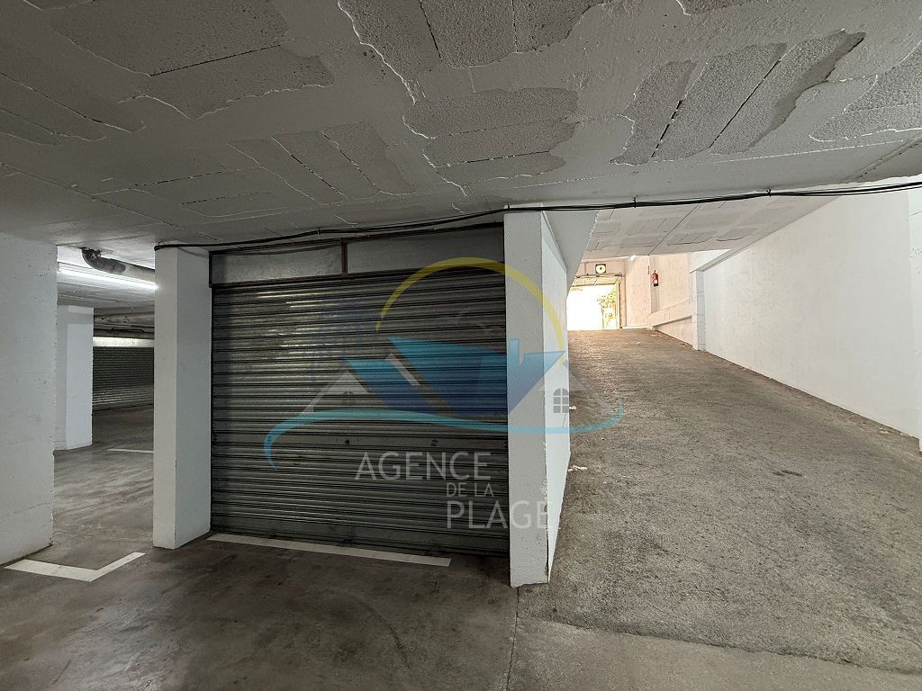 Garage ROSES 45000€ AGENCE DE LA PLAGE Garage ROSES 45000€ AGENCE DE LA PLAGE