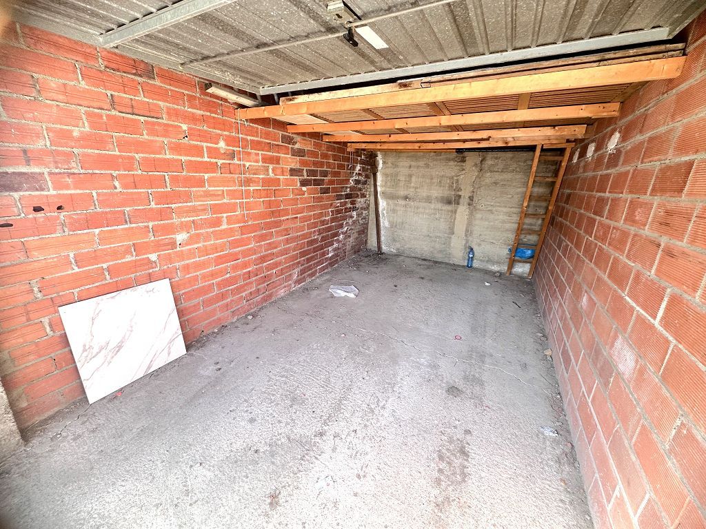 Garage PUIG ROM, CANYELLES, ALMADRAVA 45000€ AGENCE DE LA PLAGE