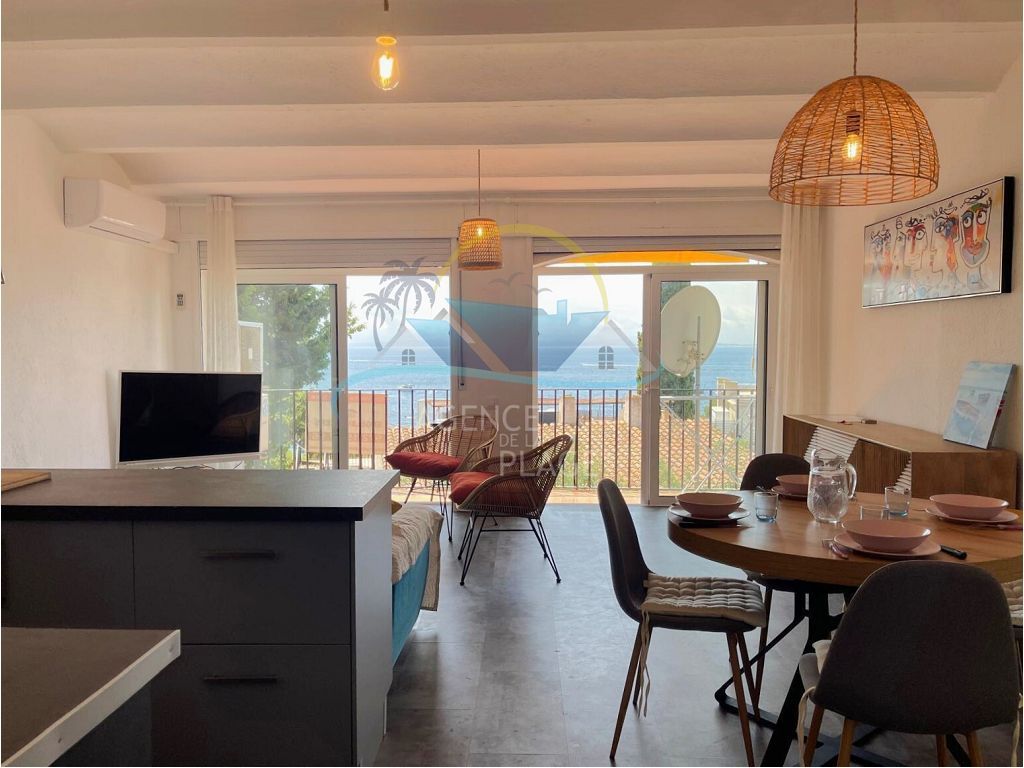 Appartement T4 ROSES 299000€ AGENCE DE LA PLAGE Appartement T4 ROSES 299000€ AGENCE DE LA PLAGE