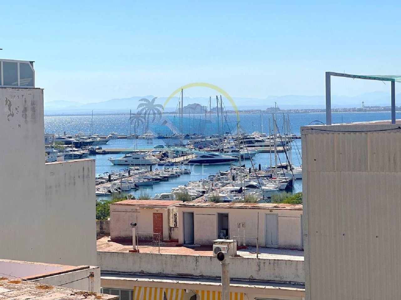 Appartement T3 ROSES 214000€ AGENCE DE LA PLAGE